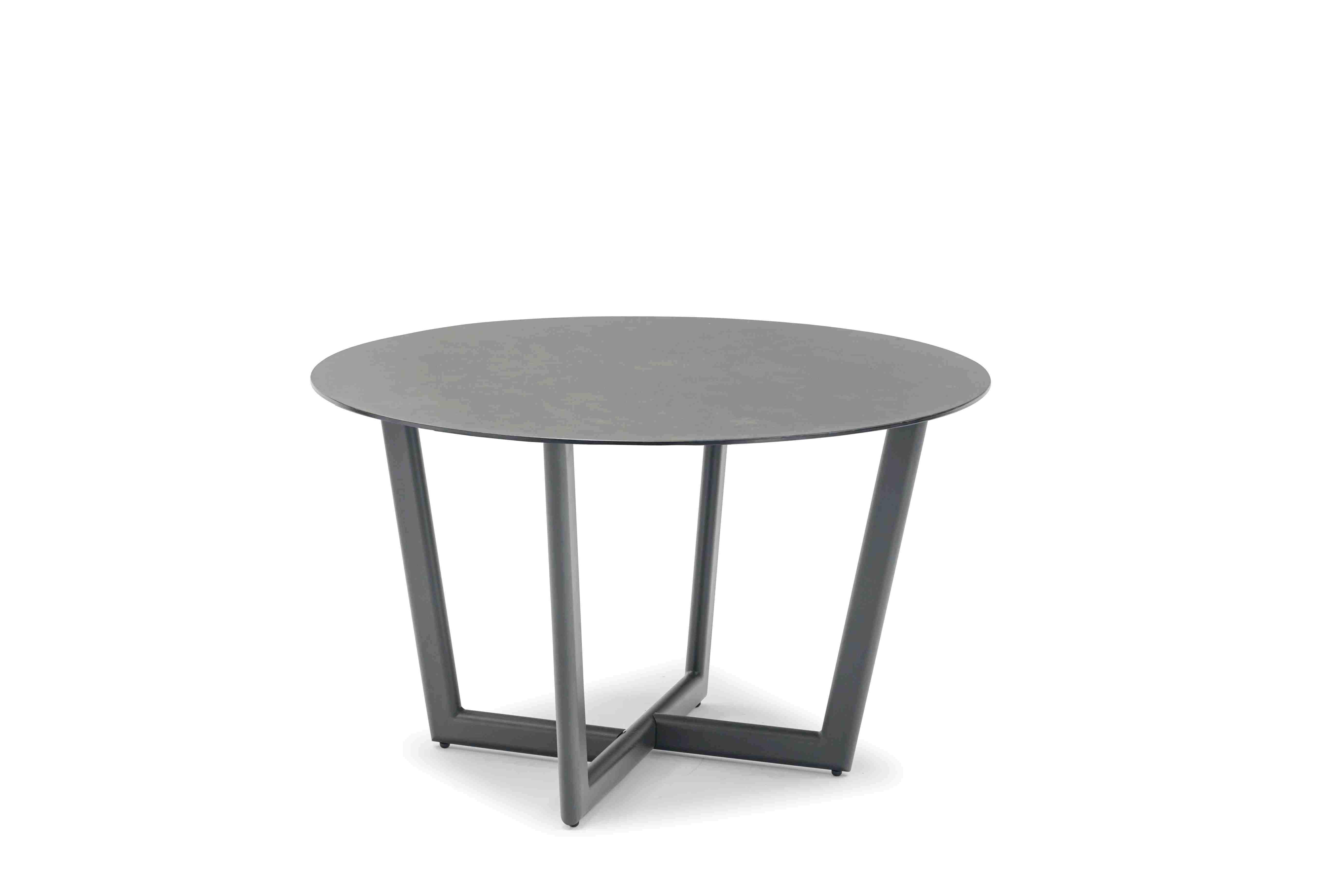 CLUB square dining table